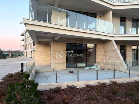 комерційна за адресою мрій, 7