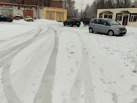 комерційна за адресою Дніпровська вул., 34