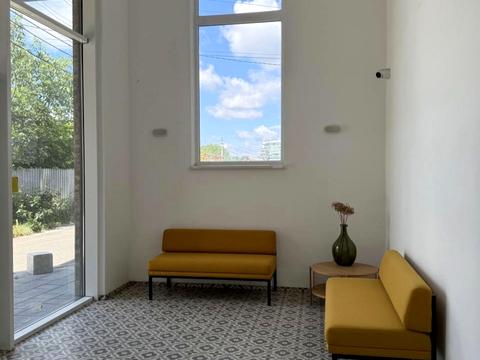 комерційна за адресою Зарічанська вул., 13-А