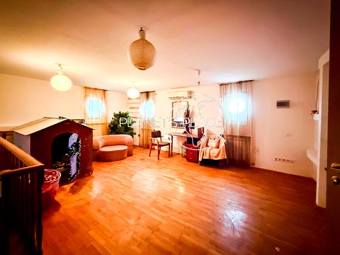 квартира за адресою Гоголівська вул., 27