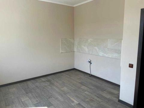 коммерческая по адресу Івана Франка ул., 1