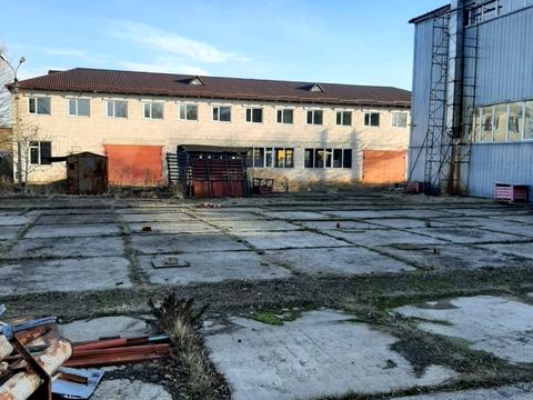 комерційна за адресою Металургів вул., 19