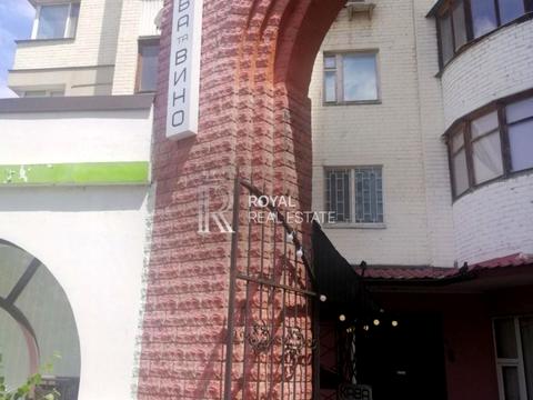 комерційна за адресою Миколи Бажана просп., 26