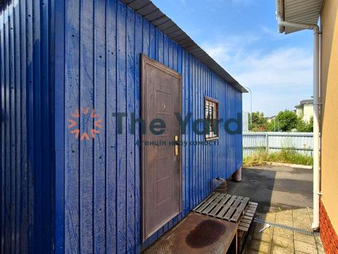 комерційна за адресою Різдвяна, 1