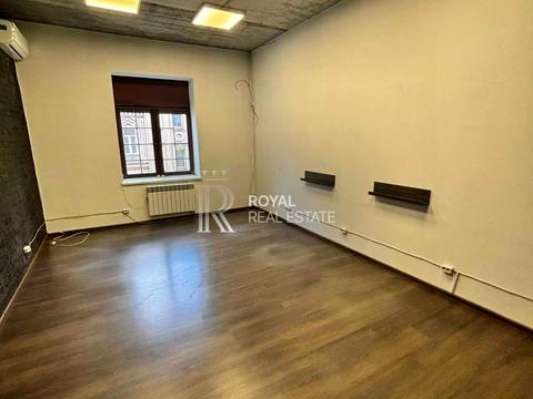 коммерческая по адресу Воздвиженская ул., 12В