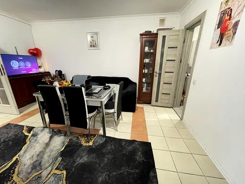 квартира за адресою Об'їзна вул., 12