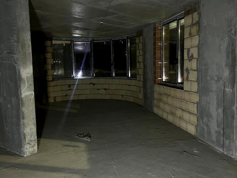 комерційна за адресою Воскресенська вул., 2-В