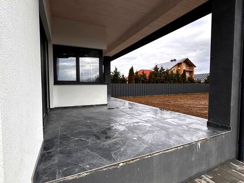 будинок за адресою Героїв 128-ї Бригади вул. (8 Березня)