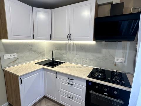 квартира по адресу Уинстона Черчилля ул. (Красноткацкая), 24