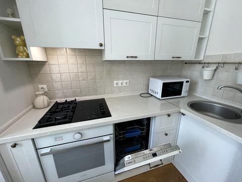 квартира за адресою Рея Бредбері вул., 5/15