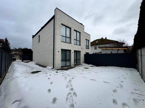 будинок за адресою Зоряна вул., 11