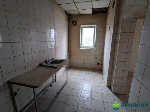 комерційна за адресою Липова, 16