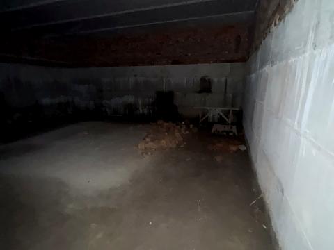 комерційна за адресою Центральна вул., 39а