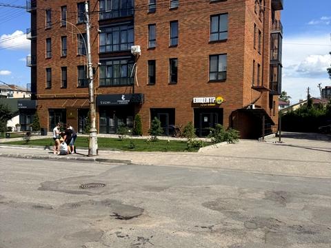 комерційна за адресою Центральна вул., 39а