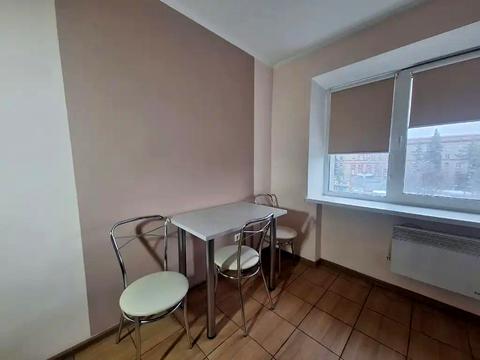 квартира за адресою Богдана Хмельницького просп. (Героїв Сталінграда), 16