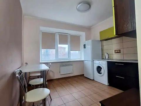 квартира за адресою Богдана Хмельницького просп. (Героїв Сталінграда), 16