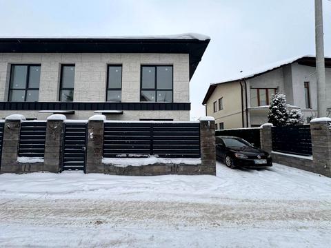 будинок за адресою Зоряна вул., 9