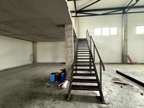 комерційна за адресою Білогородська вул., 6