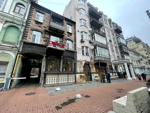 коммерческая по адресу Большая Житомирская ул., 6