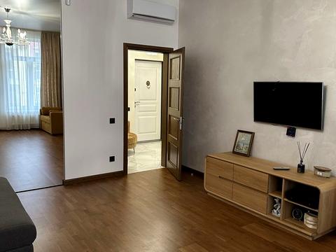 квартира за адресою Дегтярна вул., 7