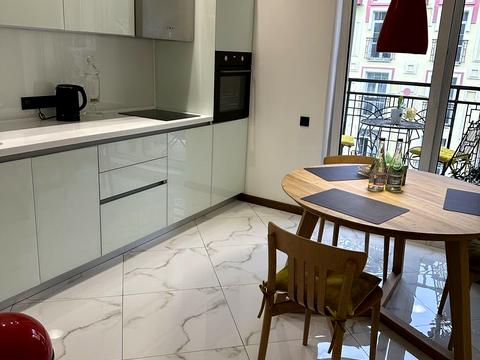 квартира за адресою Дегтярна вул., 7