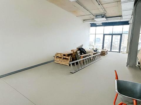 комерційна за адресою Щирецька вул., 30