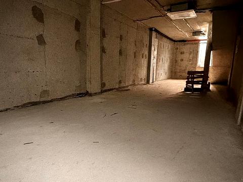 комерційна за адресою Щирецька вул., 30