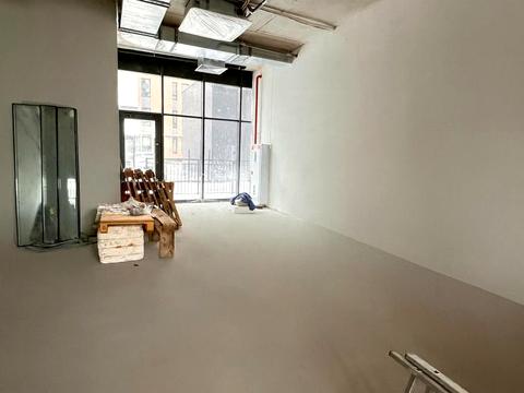 комерційна за адресою Щирецька вул., 30