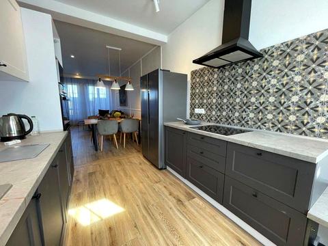 будинок за адресою с. Крижанівка, Лазурна