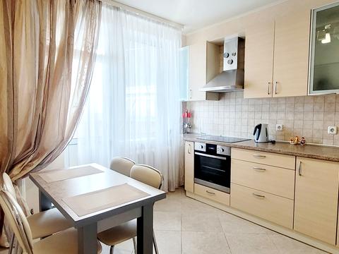 квартира за адресою Феодосійський пров., 14