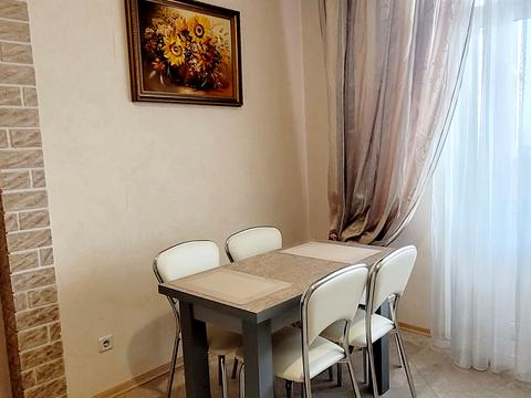 квартира за адресою Феодосійський пров., 14