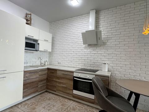 квартира за адресою Дмитра Луценка вул. (Крейсера "Аврора"), 6