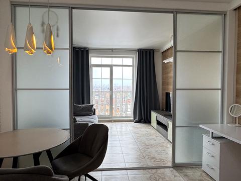 квартира за адресою Дмитра Луценка вул. (Крейсера "Аврора"), 6