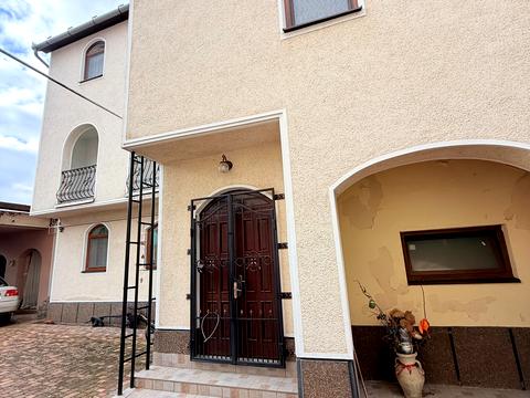 будинок за адресою Берегівська вул. (Горького)