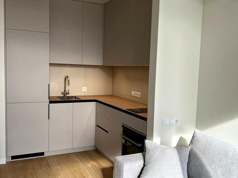 квартира за адресою Причальна вул., 14