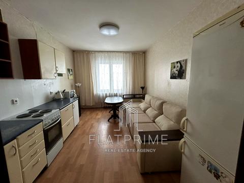 квартира за адресою Київ, Милославська вул., 4