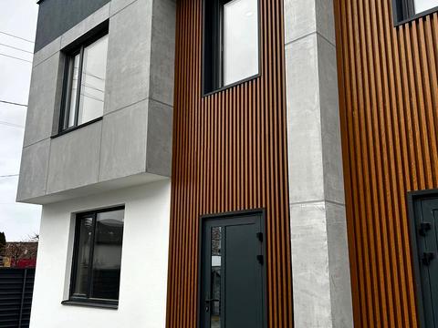 будинок за адресою Каштанова