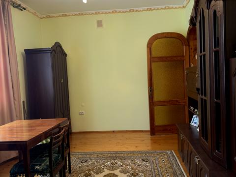 будинок за адресою довженка, 12