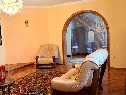 будинок за адресою довженка, 12