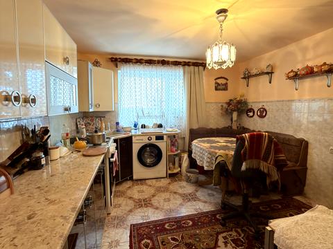 будинок за адресою довженка, 12