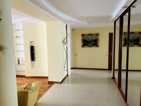 квартира за адресою В'ячеслава Чорновола вул., 20