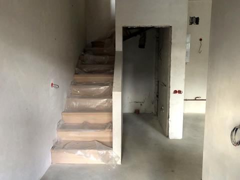 будинок за адресою Квітнева вул.