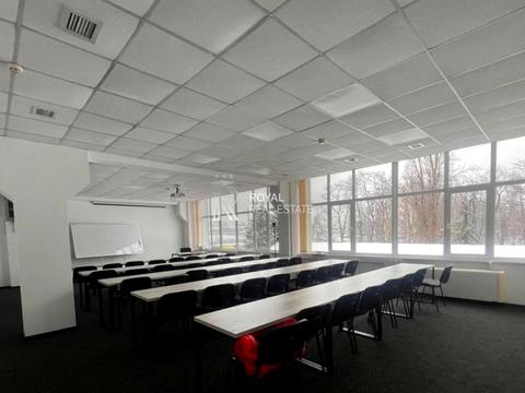 комерційна за адресою Дегтярівська вул., 52