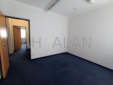 коммерческая по адресу Большая Васильковская ул. (Красноармейская), 9-2