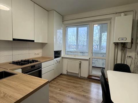 квартира за адресою 24 Серпня вул., 9