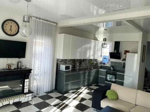 будинок за адресою Державна вул. (Радянська), 30