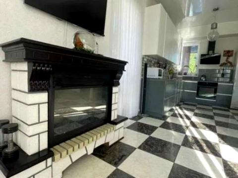 будинок за адресою Державна вул. (Радянська), 30