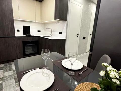 квартира за адресою Академіка Єфремова вул. (Командарма Уборевича), 7-А