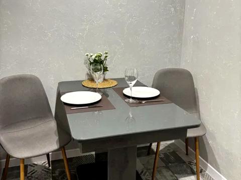 квартира за адресою Академіка Єфремова вул. (Командарма Уборевича), 7-А