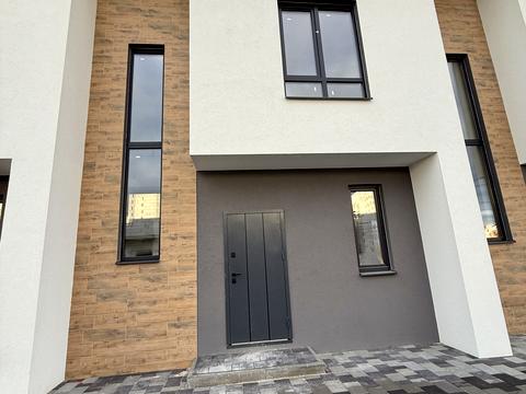 будинок за адресою Богатирська вул.